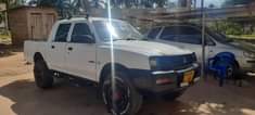A picture of MITSUBISHI PICK UP