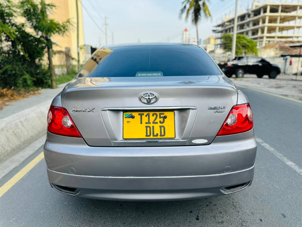 A picture of Toyota mark X