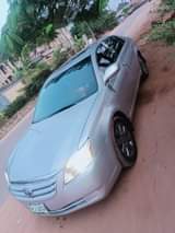 A picture of Toyota Avalon 2007