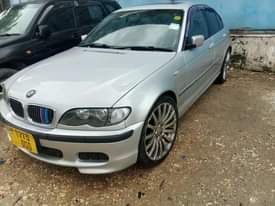 A picture of BMW 3 series old model