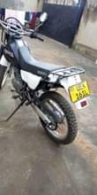 A picture of Suzuki Djebel 200cc