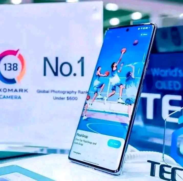 A picture of CURVED SCREEN EDGE WITH ARTIFICIAL INTELLIGENT AI TECNO CAMON 40