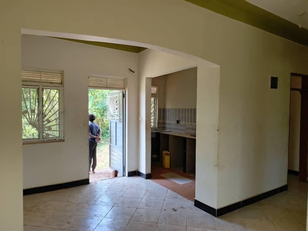 A picture of 3 BEDROOM HOUSE ON QUICK SALE