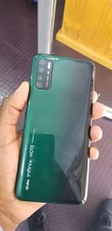 A picture of infinix note 7 lite