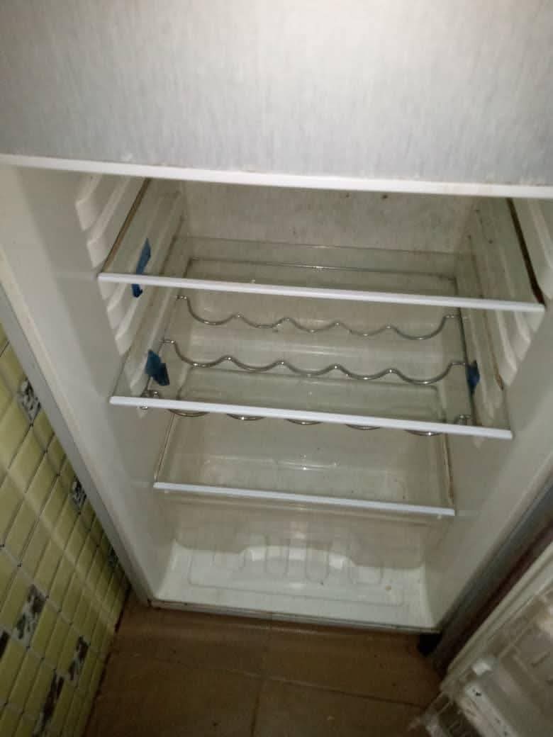 A picture of Fridge