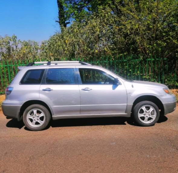 mitsubishi outlander