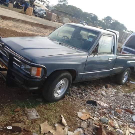 used toyota hilux