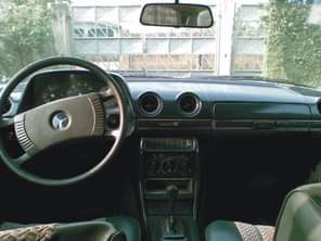 A picture of Mercedes Benz 200 for sale 09061358848 Straight engine Automatic Good