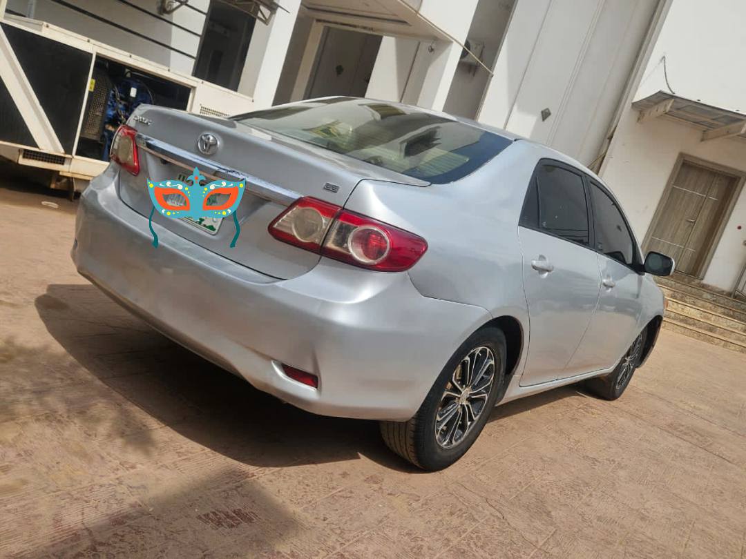 A picture of 2013 Toyota Corolla model