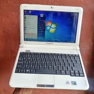 A picture of Acer laptop for sale