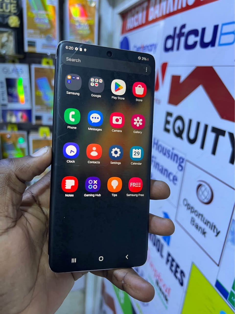 A picture of SAMSUNG GALAXY S21 ULTRA