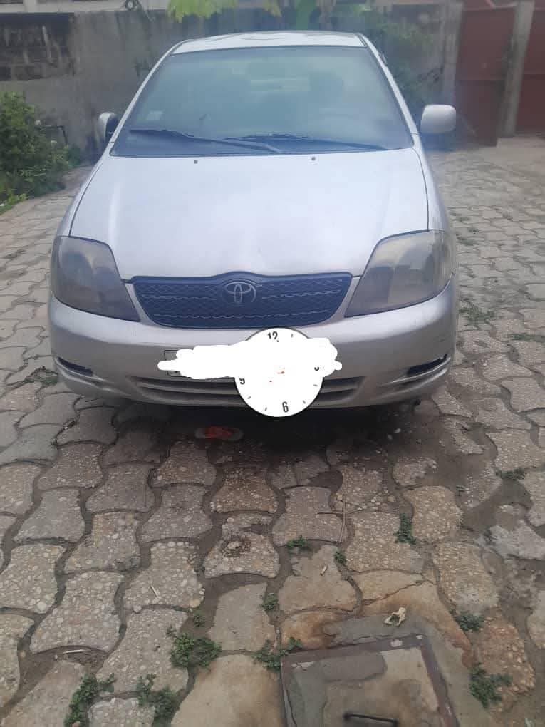 A picture of 2005 Toyota corolla