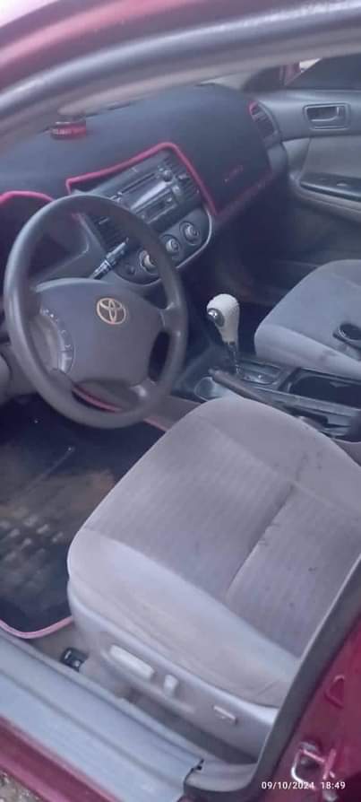A picture of 2005 Toyota Camry