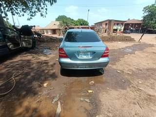 A picture of Mercedes benz E320 Sound engine and gear AC ice chilling