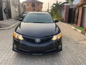 A picture of 2013 Toyota Camry SE Available 7 Million Naira Lagos State