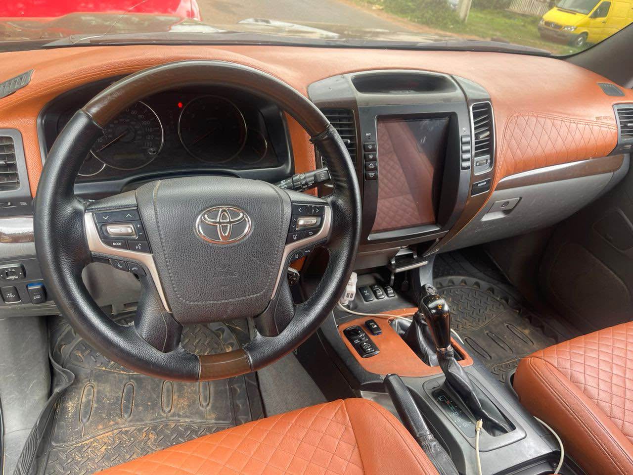 A picture of Toyota Prado 2010 model upgrade to 2020 model Location Abuja