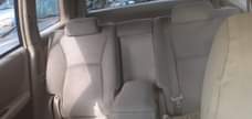 A picture of 05 Toyota Highlander on 3 seat row that should be