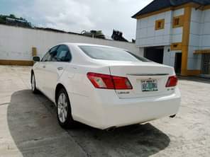 A picture of Distress alert Highest grade Lexus ES 350 Everything is intact