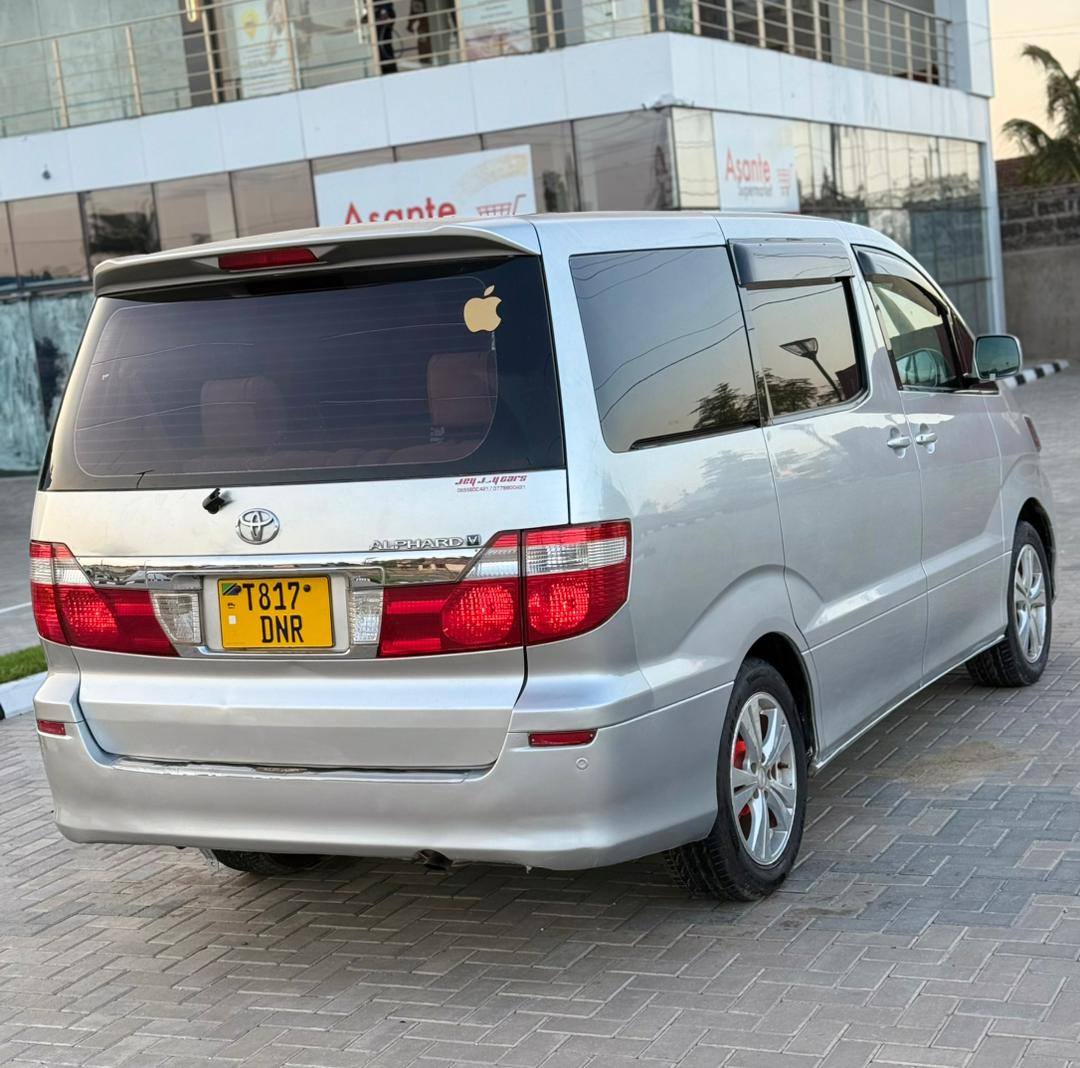A picture of Toyota Alphard DNR Full Ac Music Cc 2360 Mil 13.8