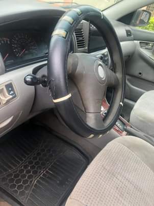 A picture of Toyota Corolla 2005 model le