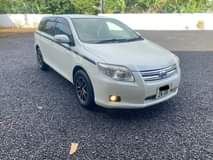 toyota fielder