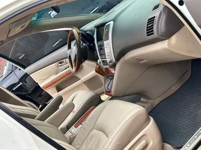 A picture of Komoko Motors LEXUS RX330 Executive Option Year 2006 Foreign used