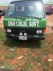 A picture of Toyota hiace bus ..old model