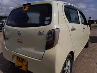 A picture of Daihatsu Mira 2012