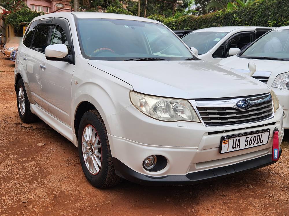 A picture of SUBARU FORESTER 2010 MODEL