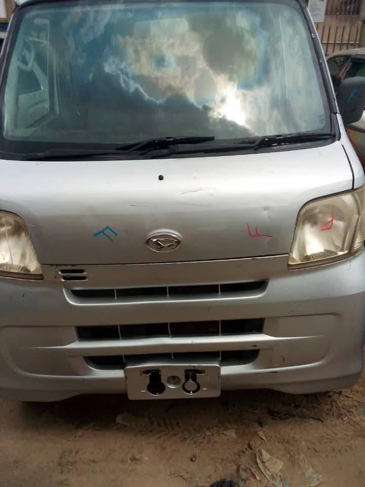 A picture of Hijet mini Bus