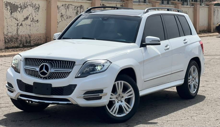 A picture of UNREGISTERED A super clean Nigerian used Mercedes Benz GLK 350