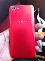 A picture of oppo a83
