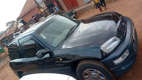 A picture of Toyota Rav4 short
