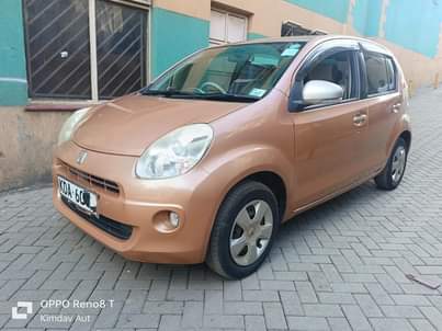 A picture of Toyota passo