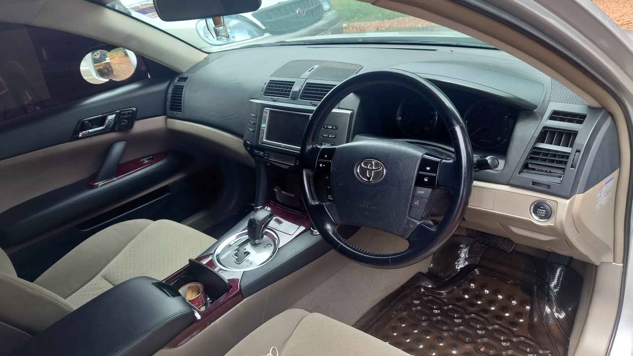 A picture of Toyota MarkX