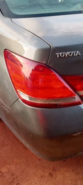 A picture of Destress sales sharp 06 Toyota Avalon