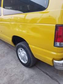 A picture of FORD E350 TOKUNBO 2006 MODEL