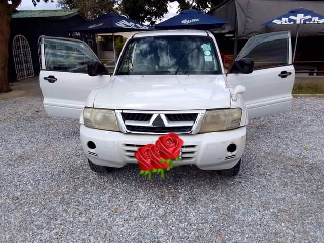 used mitsubishi pajero