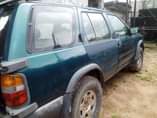 A picture of 2000 Nissan Pathfinder