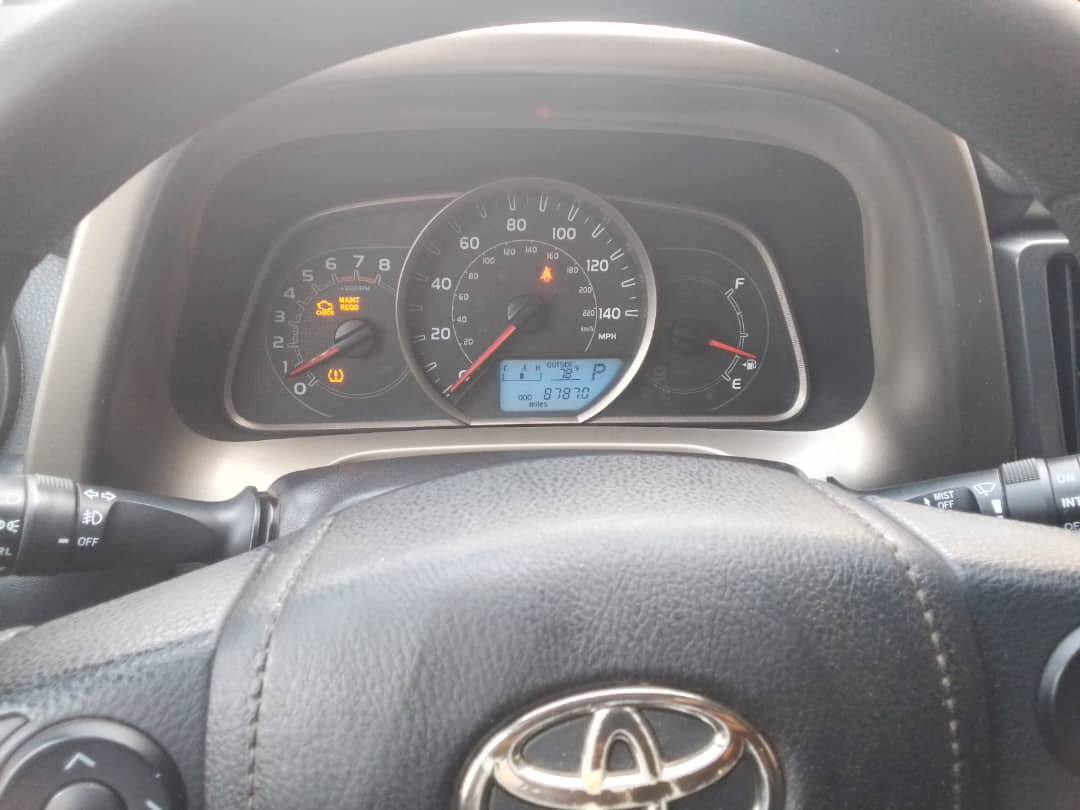 A picture of Toyota Rav4 2015