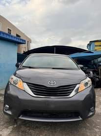 A picture of Toyota SIENNA REGISTERED TOKS STANDARD 2011 MODEL A year plus