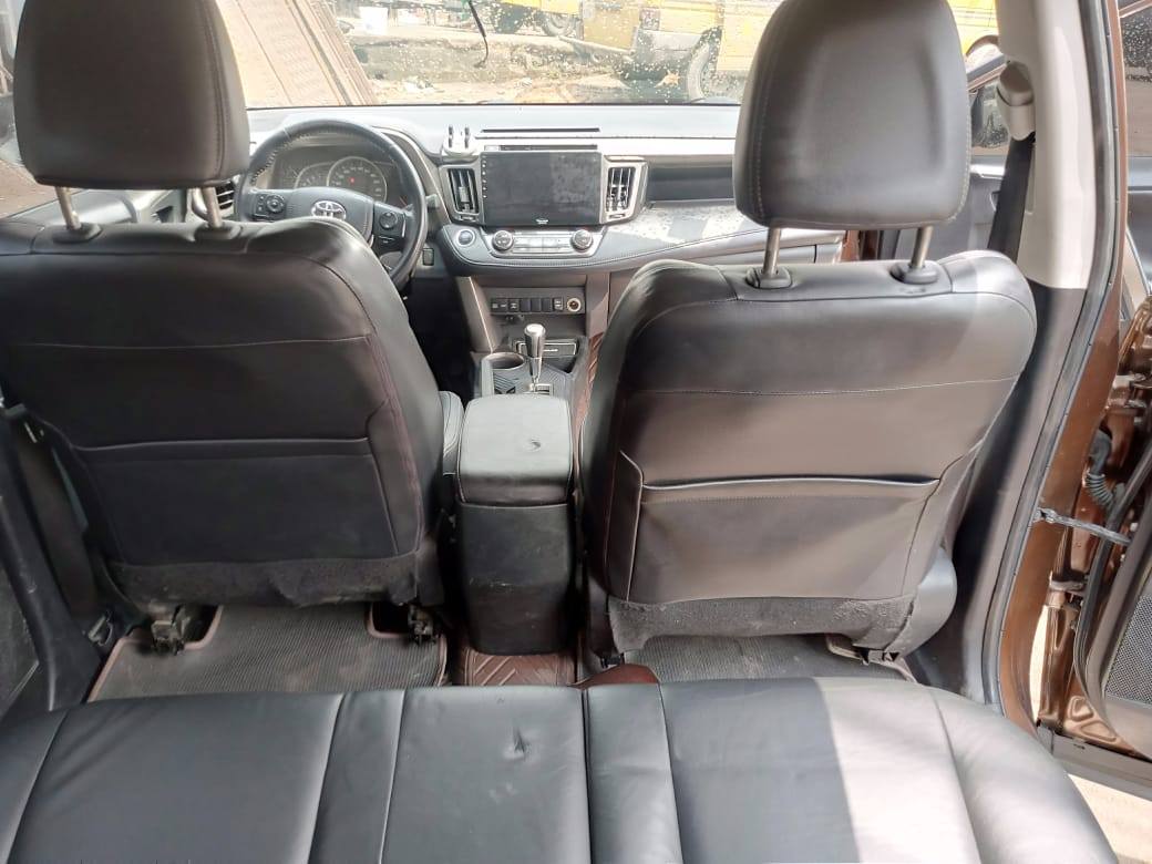 A picture of Rav4 2018