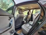 A picture of Hyundai Elentra 2014 Toks Standard few months used pano