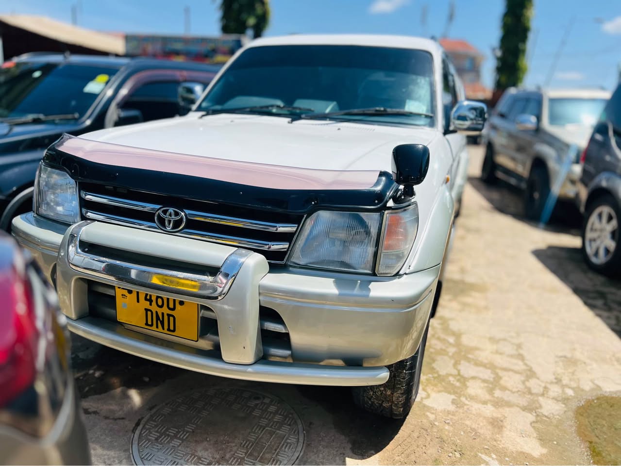 A picture of Landcruiser prado MCHAGA 