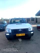 used nissan np300