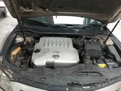 A picture of 2007 Toyota Camry V6 Engine with Neat interior Smooth gear