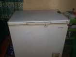 A picture of Freezer Fridge linauzwa bei sawa na bure lipo vizuri njoo