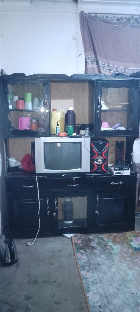 A picture of Tv with FTA decorder and the antenna at only 120000
