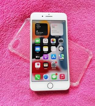 A picture of Iphone 7 PLUS