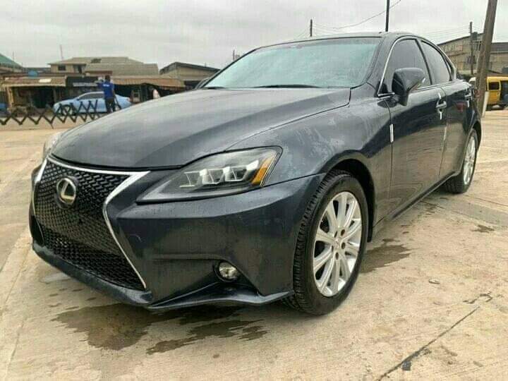 A picture of 2011 Lexus IS250 Neat